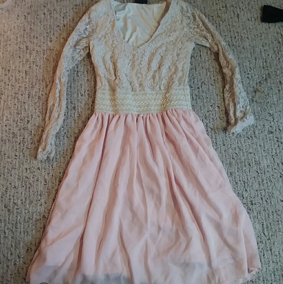Pink and cream dress - Picture 3 of 3